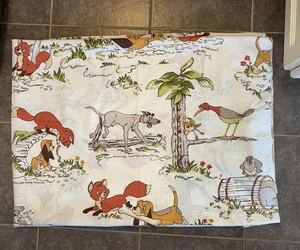 1980 Esmond Walt Disney Productions The Fox and The Hound Print Twin Single Size - Picture 1 of 2