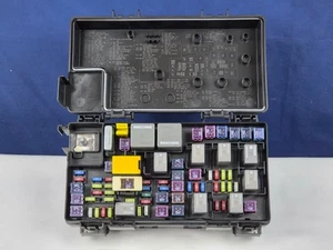 🏅 2011 GRAND CARAVAN TOWN & COUNTRY TIPM FUSE RELAY BOX 04692335 🏅 - Picture 1 of 9