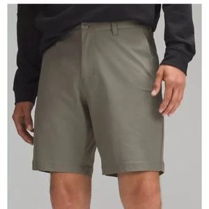 Men Lululemon Commission Classic-Fit Short 9"Streamlined Fit Grey Sage Size 33 - Picture 1 of 8