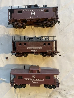 HO Scale Lot of 3 PRR Pennsylvania Road Caboose  Bowser plus two - Image 1 of 3