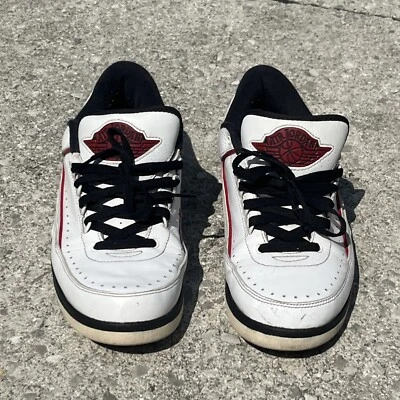 2016 Nike AIR JORDAN II Retro Low Chicago White Red Black Size 10.5 AJ 2 - Image 1 of 4