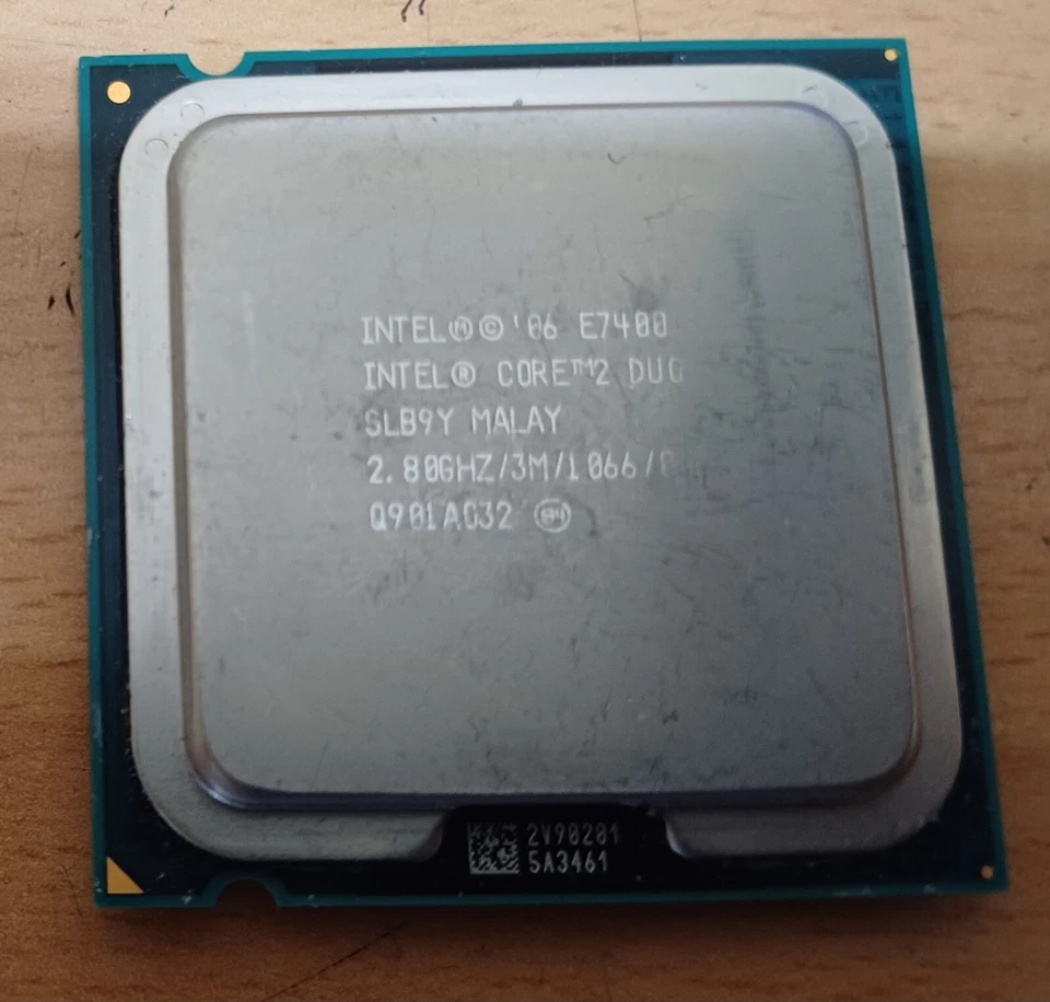 Processore Intel Core 2 Duo 06 2.8 Ghz SLB9Y 3M cache  E7400 CPU PC SOCKET - Immagine 1 di 1