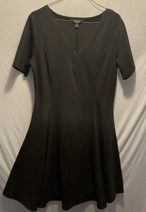 New- Simply Vera Wang Size Medium Midi Shift V-Neck Black Dress - Picture 1 of 8