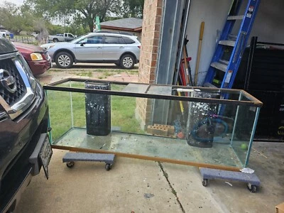 Tanque de vidrio usado para acuario 150 gal Foto 1 de 2