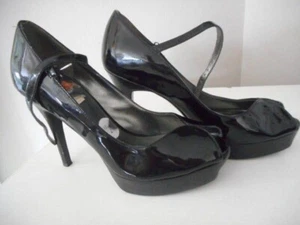 Guess open toe 4.5" heel Black Patent Leather pump - Picture 1 of 8