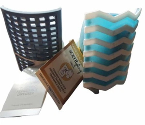 Yankee Candle ScentPlug Electric Fragrance Diffuser Lot Of Two NEW - Picture 1 of 3