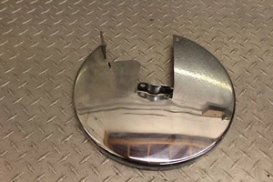 1997 HARLEY-DAVIDSON ROAD KING FLHR RIGHT FRONT WHEEL RIM COVER COWL SHIELD - Picture 1 of 10