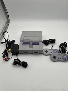 Super Nintendo Console SNES Bundle SNS-001 - 2 Controllers - Cleaned & Tested - Picture 1 of 9