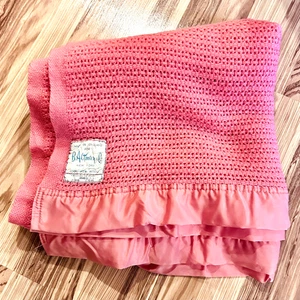 Vintage B Altman Pink Wool Blanket Throw Satin Trim Edge Twin 1950s-60s  72 x 90 - Picture 1 of 9