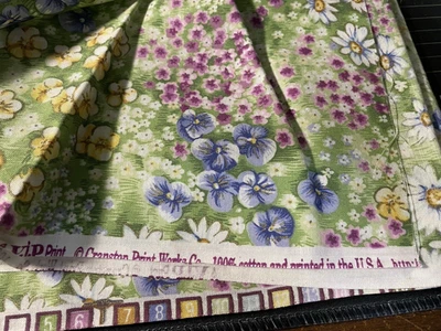 2 yardas VIP Cranston Village nuevas flores vintage, tela de acolchado de algodón floral Foto 1 de 4