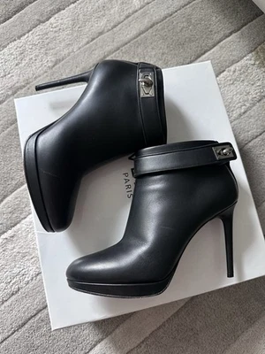 Givenchy Black Leather Ankle Booties Silver Shark Tooth Boots Sz 39- 9 Booties - Image 1 of 4