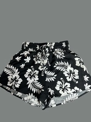 NWT Rue 21 Shorts Juniors Size Medium Black/White Print Pull On Drawstring - Image 1 of 4