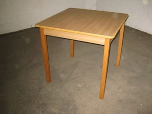 Tisch Vierbeintisch 80x80cm Gaststättentisch 1A Brauereiqualität Holz - Bild 1 von 1