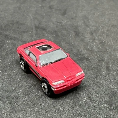 Micro Machines Private Eyes Ford ‘90s Thunderbird Super Coupe Red, 1990 Galoob - Image 1 of 4