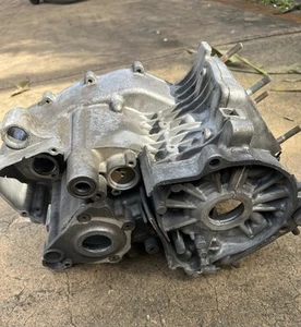 original - SUZUKI RGV250 VJ22 Crankcase Set And Gearbox Case - Picture 1 of 9