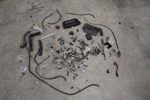 2000 KAWASAKI CONCOURS 1000 PARTS LOT NUTS BOLTS BRACKETS HOSES ZG1000 00 - Foto 1 di 16