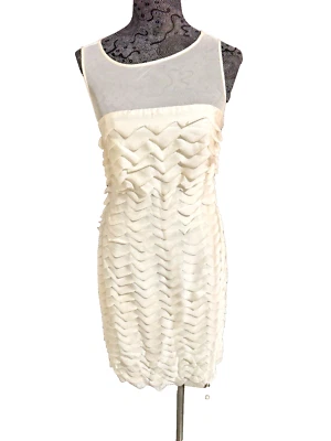NWOT JS Collections Scalloped Tiered Dress Ivory Size 6 — 第 1/4 张图片