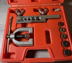 Double Flare Tool Set Brake Repair Brake Flaring Tools Used for Pipe Flaring - Foto 1 di 3