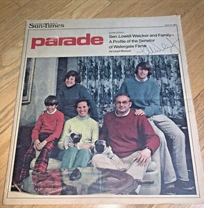 1974 PARADE MAGAZINE - SENATOR LOWELL WEICKER AND FAMILY with AUTOGRAPH - Picture 1 of 6