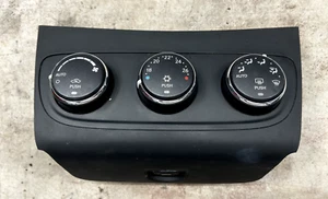 2009-2014 Dodge Avenger Climate Heat AC Controls Knobs 1119876X P55111886AH °C - Picture 1 of 4