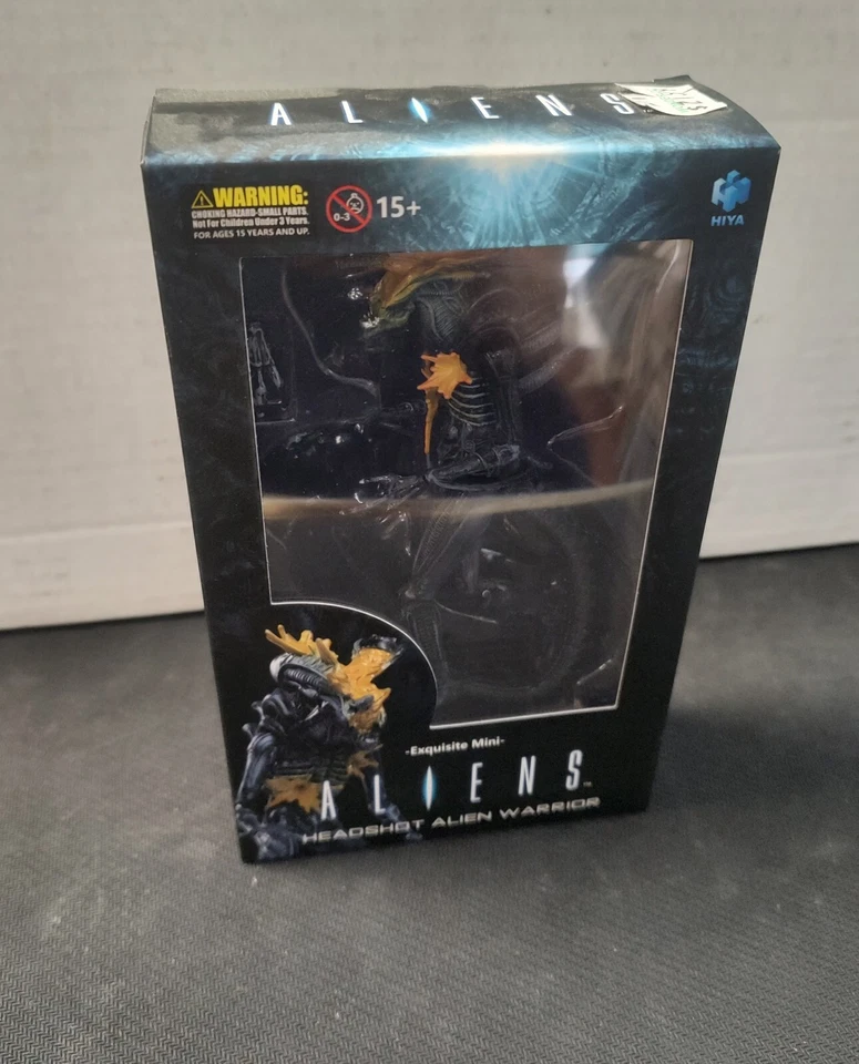 Alien Warrior Headshot Version PX Previews Exclusive 1:18 Scale | Aliens - Image 1 of 1