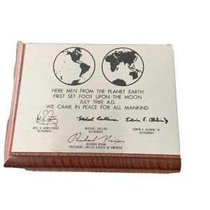 Placa conmemorativa 1ª Hombres en la Luna - Imagen 1 de 7