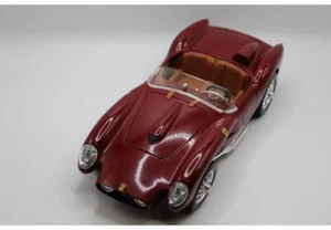 1958 Ferrari 250 Testa Rossa 1:18 Shell Collection Diecast + Fuel Pump Classic - Picture 1 of 7