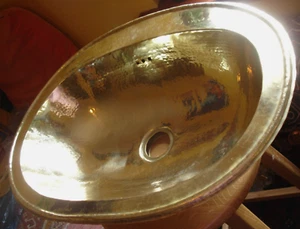 Moroccan hand hammered BRASS OVAL sink wash basin + wide back rim W49 cm - Picture 1 of 9