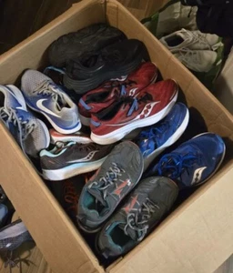 Lot 10 Pairs Of Athletic Shoes Bulk Wholesale Reseller Hoka Brooks Nike Saucony - Picture 1 of 5