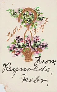 Glitter Embossed Postcard-NE Reynolds Nebraska-Lest we Forget-Antique (D19) - Picture 1 of 4