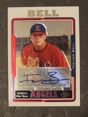 2005 Topps Chrome Update & Highlights Trevor Bell First Year Autograph #UH221 - Image 1 of 2