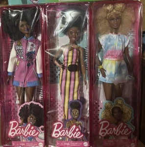 Barbie Fashionistas Puppen 180, 156,135. Extra Kleider - Bild 1 von 4