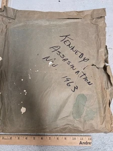Material de asesinato Kennedy, vida y periódicos de Minnesota - Imagen 1 de 17