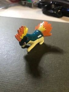 Pokémon Quilava Figurina Originale TOMY Nintendo 1999 Bella! - Foto 1 di 7