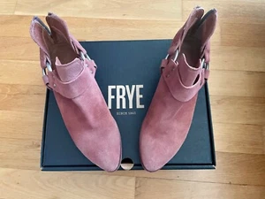 Frye Ray Harness Damen Boots Rosenholz 8M Gr. Dt. 39 NEU - Bild 1 von 5