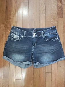 SIZE 30 VANITY PREMIUM COLLECTION Bling Pocket Cuffed Jean Shorts INVPV1267 - Bild 1 von 3
