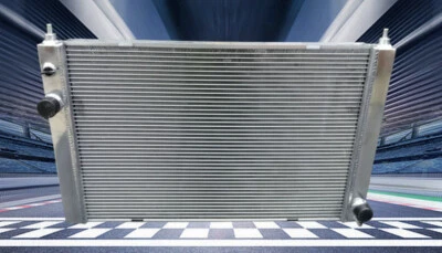 Radiador de aluminio de 3 filas para Land Rover Discovery II 1999-2004 2 V8 4,0 4,6 L MT Foto 1 de 4