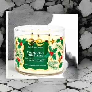 NEW Bath & Body Works (THE PERFECT CHRISTMAS) 3 Wick Candle Large 14.5 oz - Picture 1 of 1