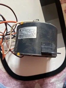 EMERSON KA55HXCDP-9593 Motor 1/10 HP 1075/900 RPM 208-230V 1PH .7 Amp HC33ME225A - Picture 1 of 3