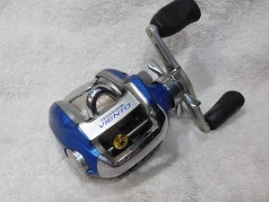 Team Daiwa Viento Baitcaster Left Handed LH With Titching Bar - Picture 1 of 13