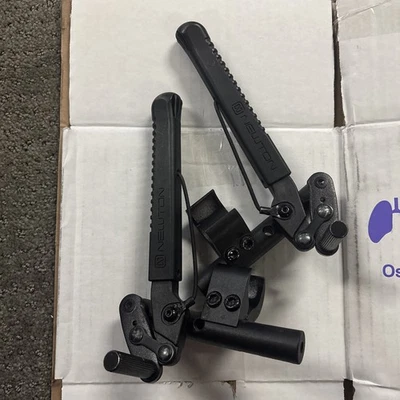 Motion Composites Newton Helio A6 2022 bloqueo de empuje para silla de ruedas freno de mano Helio A6 Foto 1 de 4