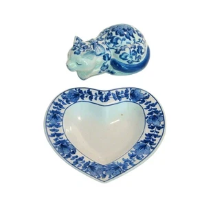 Blue and White Pottery Cat and Heart Shaped Dish - Picture 1 of 5