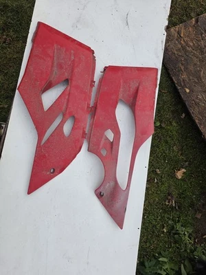 Carenado inferior Ducati Panigale 899 1199 1299 S LH Rh OEM 48013333A 48013354A Foto 1 de 4