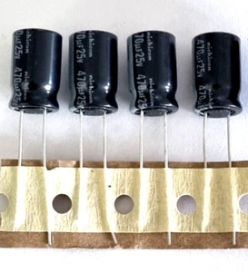 470uF Condensatore 25V Elettrolitico Originale Nichicon Low ESR 105 C Confezione da 4 - Foto 1 di 8
