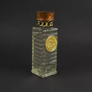 Glasflasche - leere Schnapsflasche - Plakette "Rectum Omnia Mundi" - Vintage - Bild 1 von 5