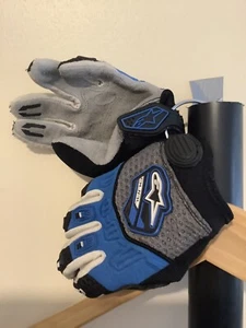 childs Alpinestars cycle gloves - Picture 1 of 2