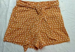 A New Day - Shorts - Women - Gold - Medium msrp 19.99 - Picture 1 of 5