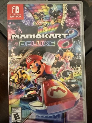 Mario Kart 8 Deluxe-Nintendo Switch-Mint Condition W/box - Image 1 of 4