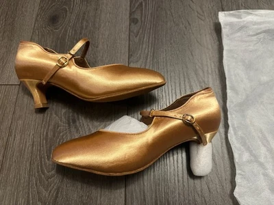 Standard Tanzschuhe light tan * Gr. 37 * Tanz-Schuhe mit Fußbett*5 cm Absatz*NEU - Bild 1 von 3