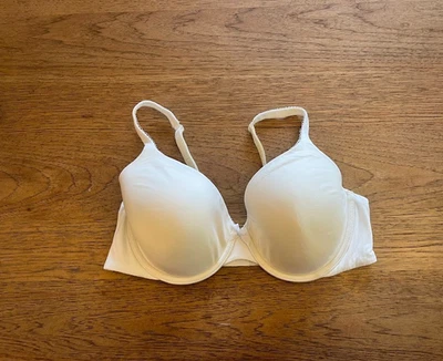 Victoria's Secret White Logo 38C Body By Victoria Lined Full Coverage Bra VS - Image 1 of 2